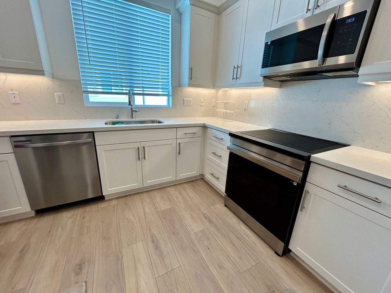 10002 Central Ave #20 - Photo 6 of 28