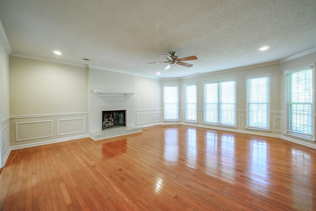 5142 Blackberry Ln - Photo 3 of 24