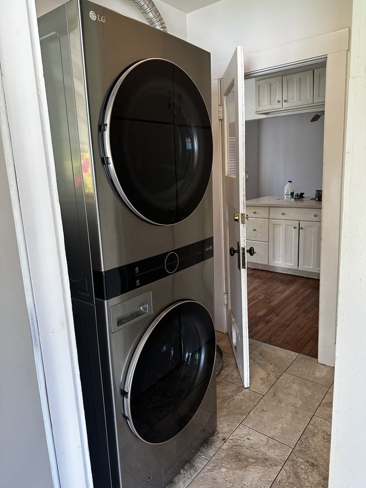 2653 Freeport Blvd #NA - Photo 6 of 10