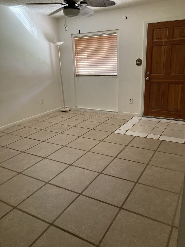 526 Camino Ct #NA - Photo 3 of 12