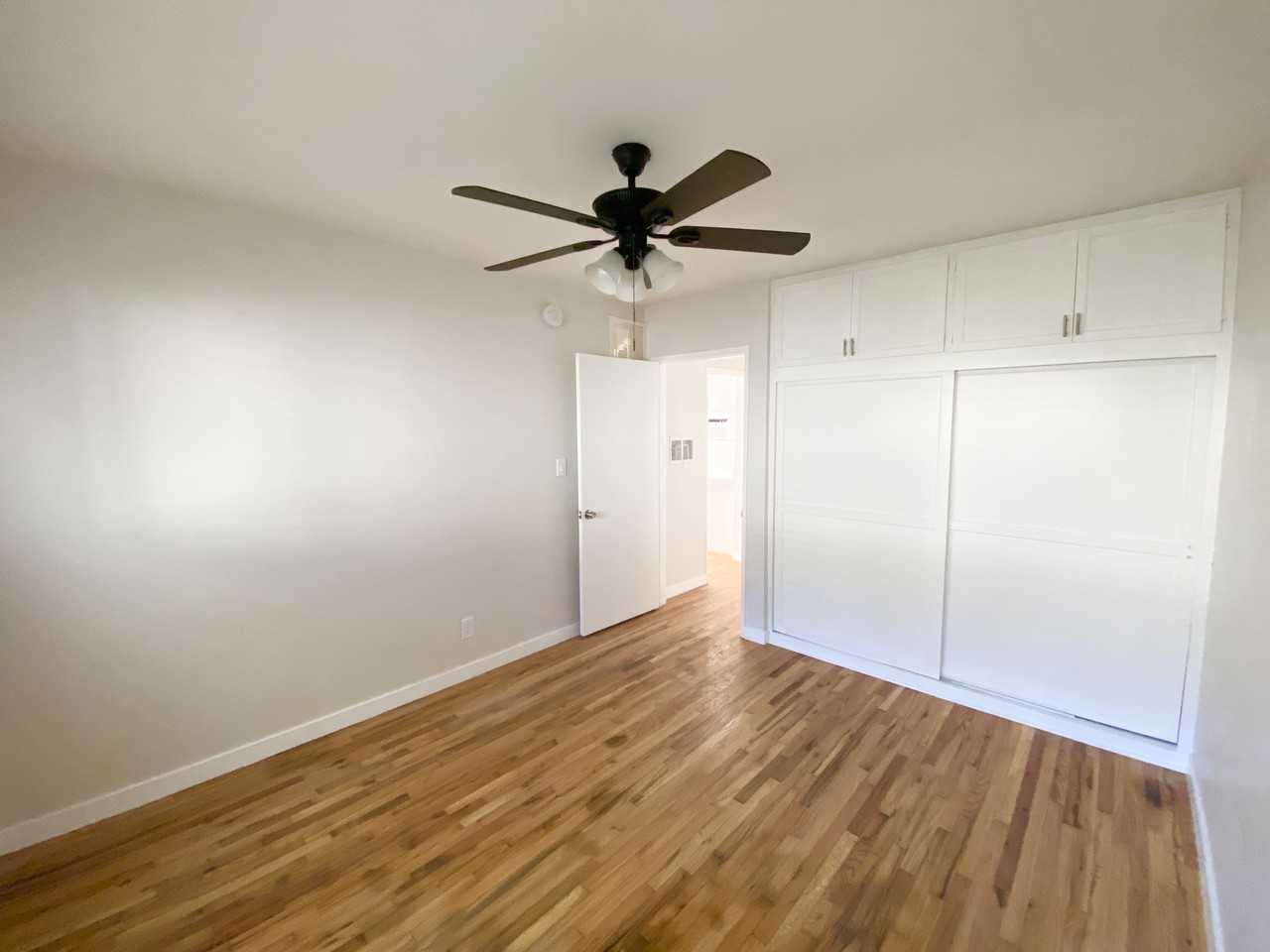 12641 Vanowen St #A - Photo 5 of 9