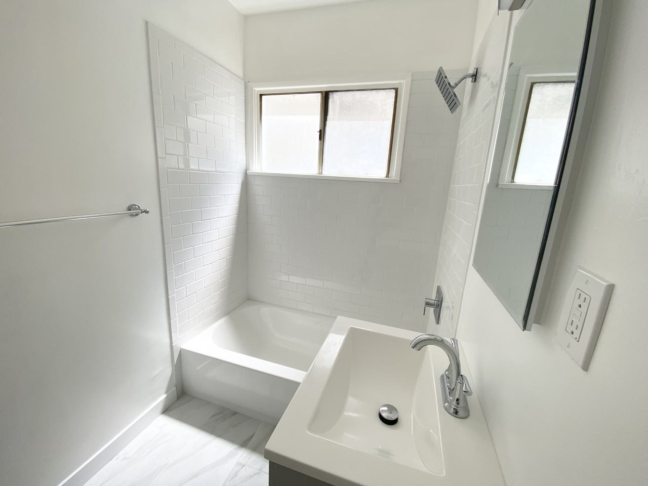 12641 Vanowen St #A - Photo 7 of 9