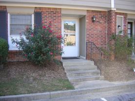 2110 Kings Gate Cir #B - Photo 1 of 1
