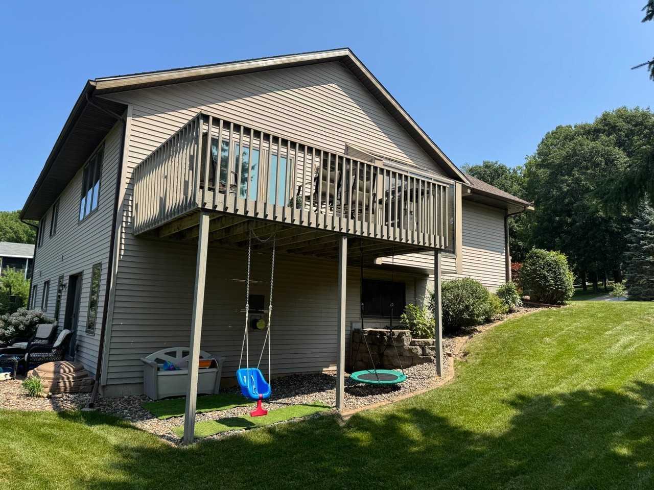 209 E Larkspur Ln - Photo 4 of 20