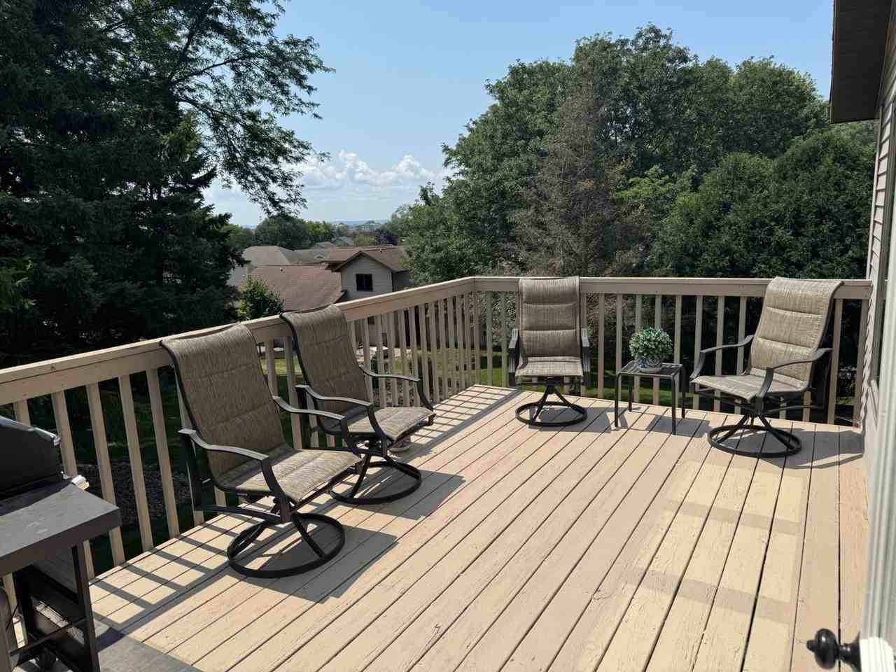 209 E Larkspur Ln - Photo 7 of 20