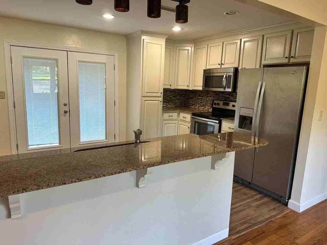 201 Junaluska Ave - Photo 5 of 20