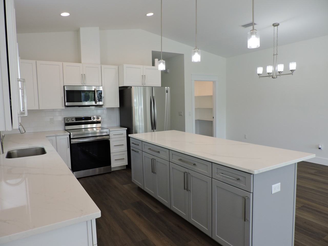 12610 Erin Lea Lane #A - Photo 5 of 36
