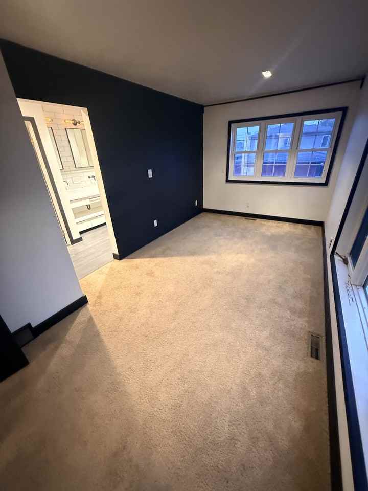 1501A Child Avenue Northeast - Photo 6 of 16