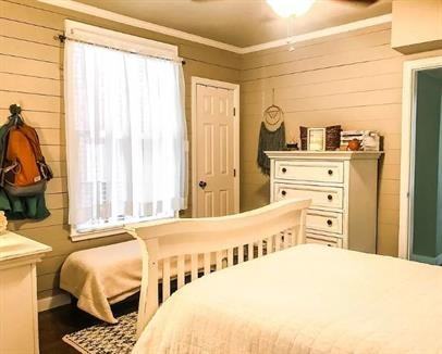 301 Ayrshire St #1 - Photo 3 of 35