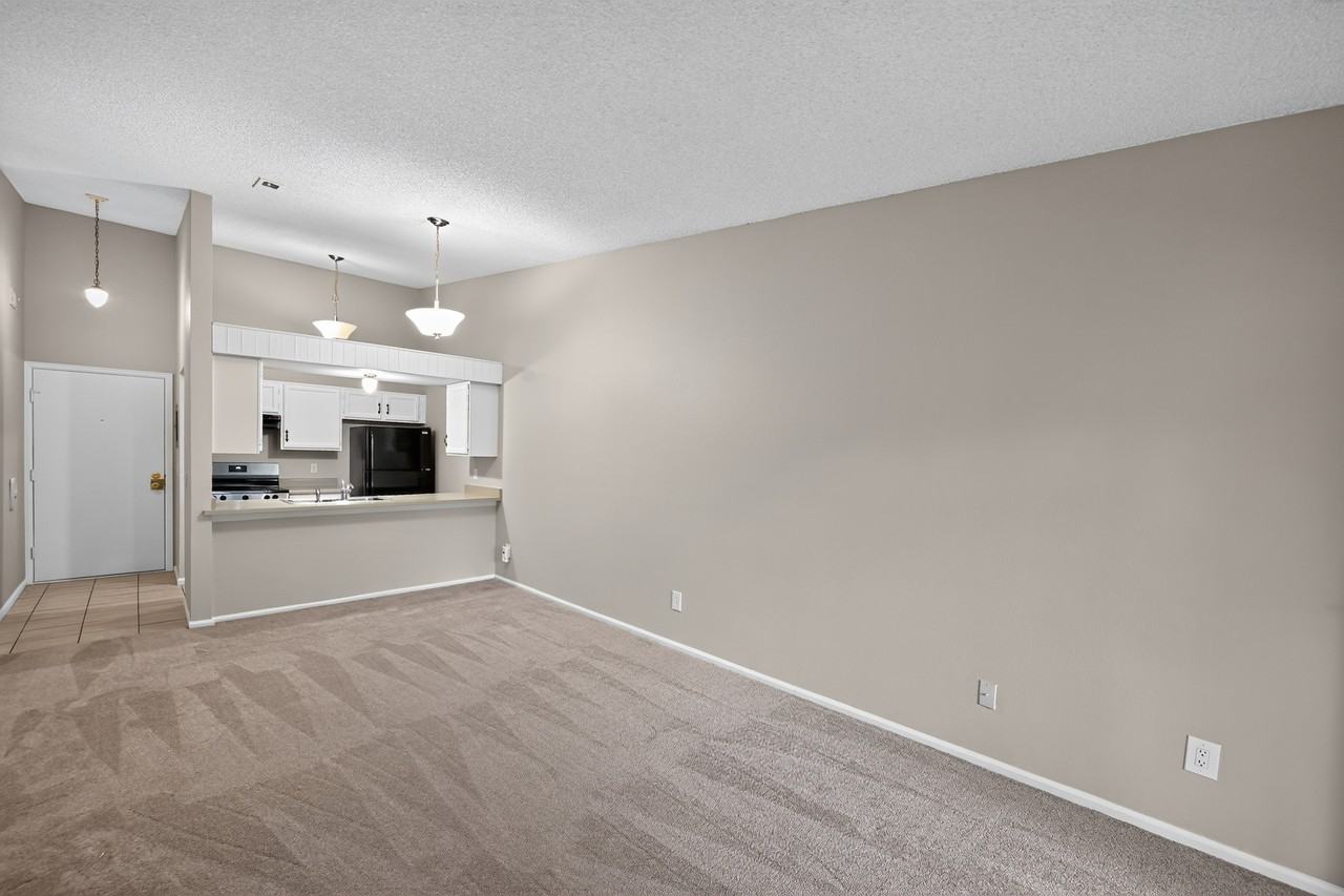 16153 East Alaska Place - 13Apt 13 #13 - Photo 3 of 34