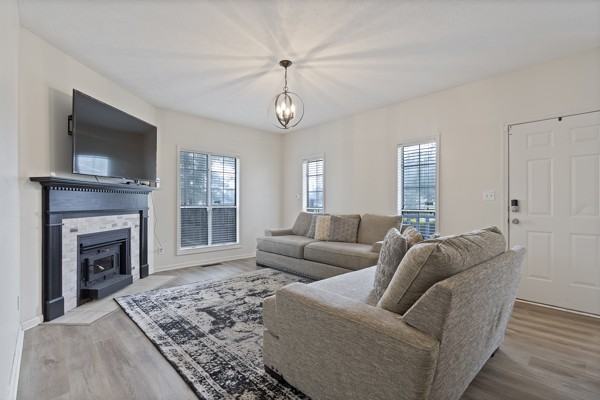 407 Christopher Dr #1 - Photo 4 of 38