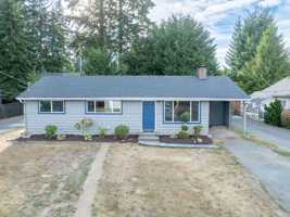 featured image of 8024 Florida Dr
