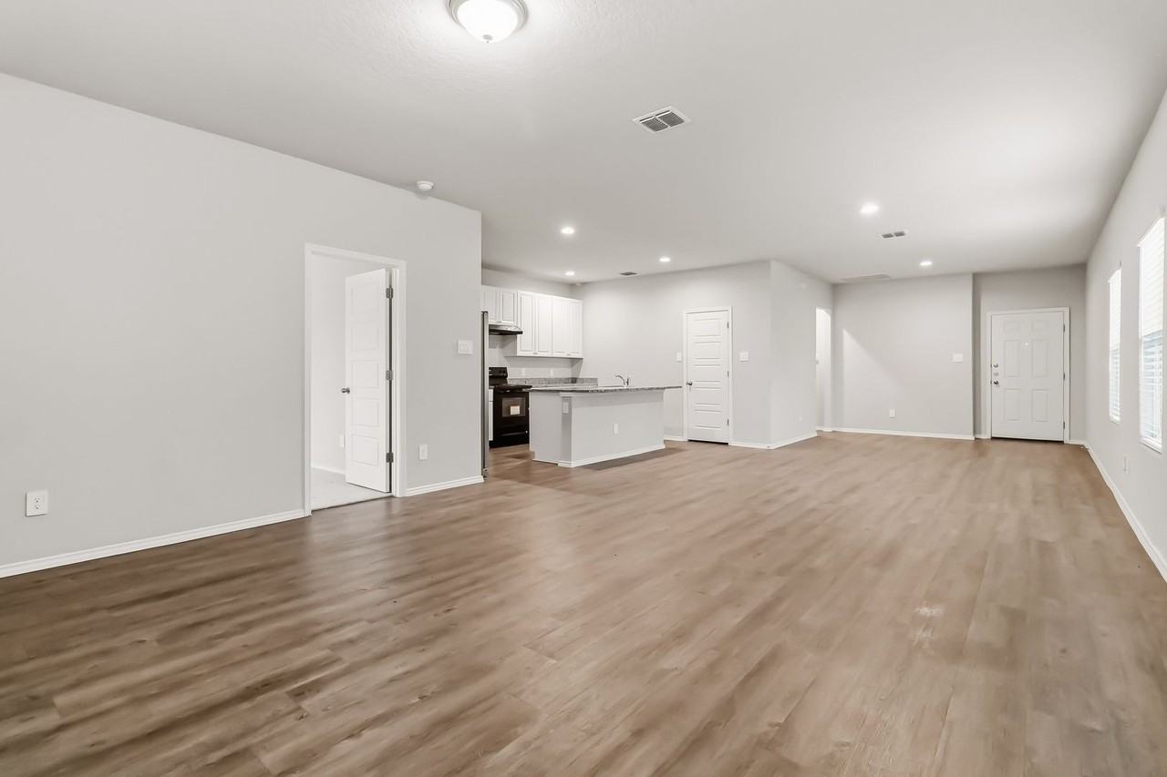 7314 Marina Del Rey - Photo 5 of 28