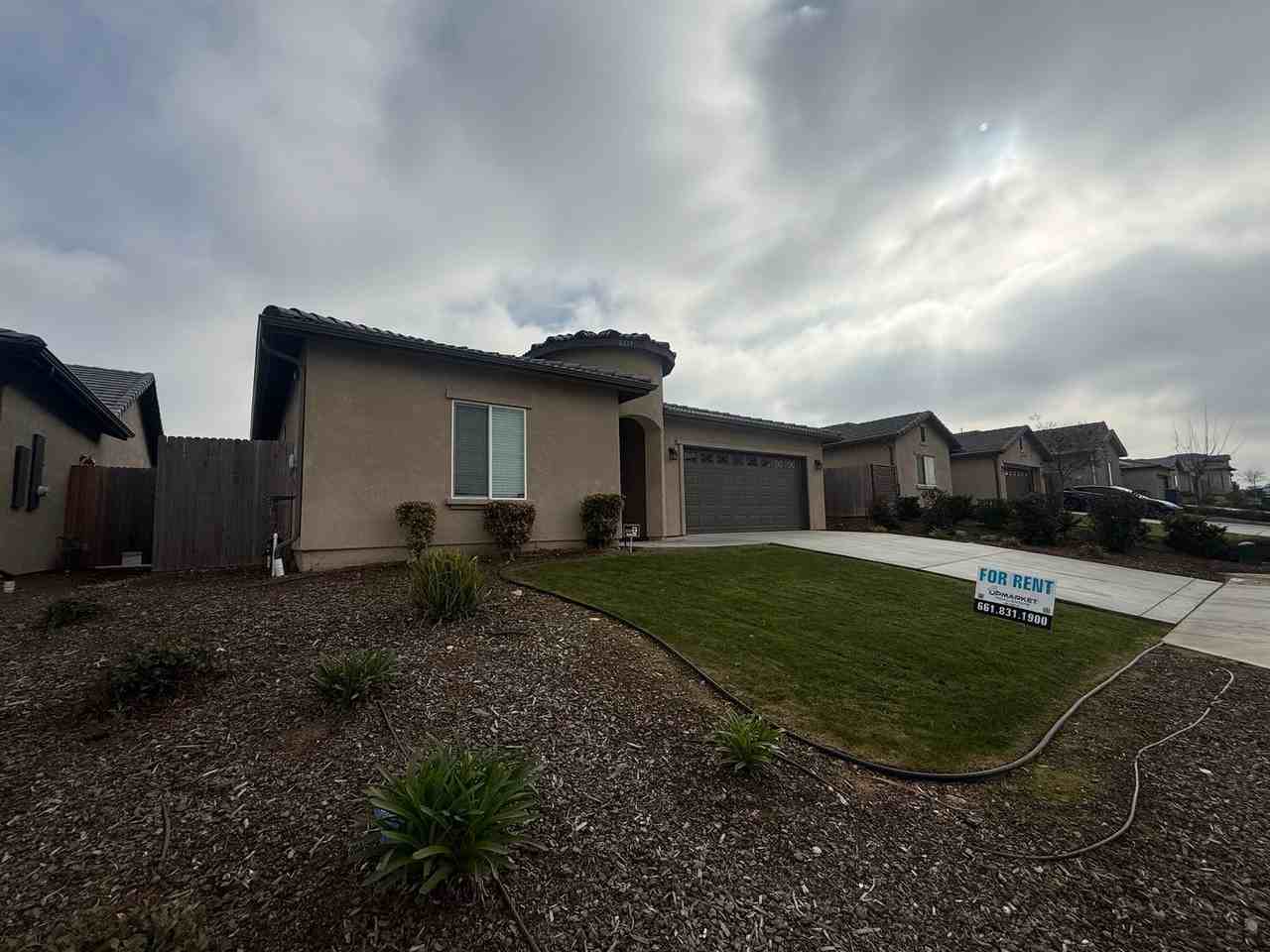6217 Curvy Hills Dr - Photo 2 of 22
