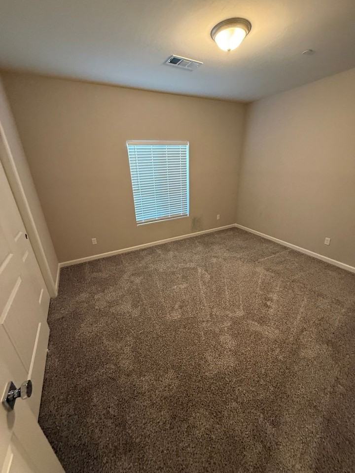 6217 Curvy Hills Dr - Photo 6 of 22