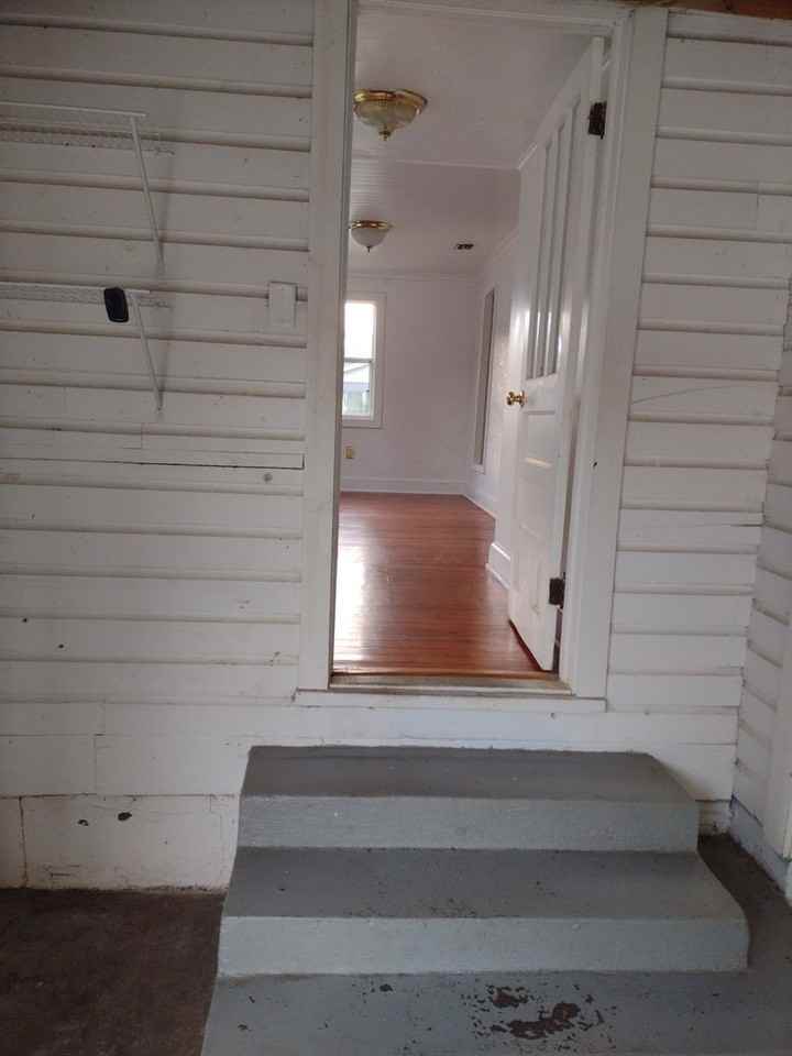 320 S 4th St - Photo 6 of 16