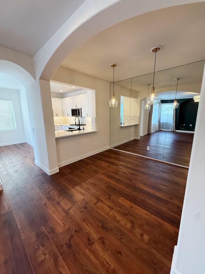 3741 Carmel View Rd #5 - Photo 6 of 32