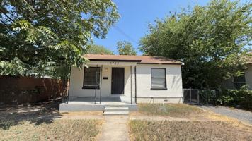 featured image of 1743 E Crockett St