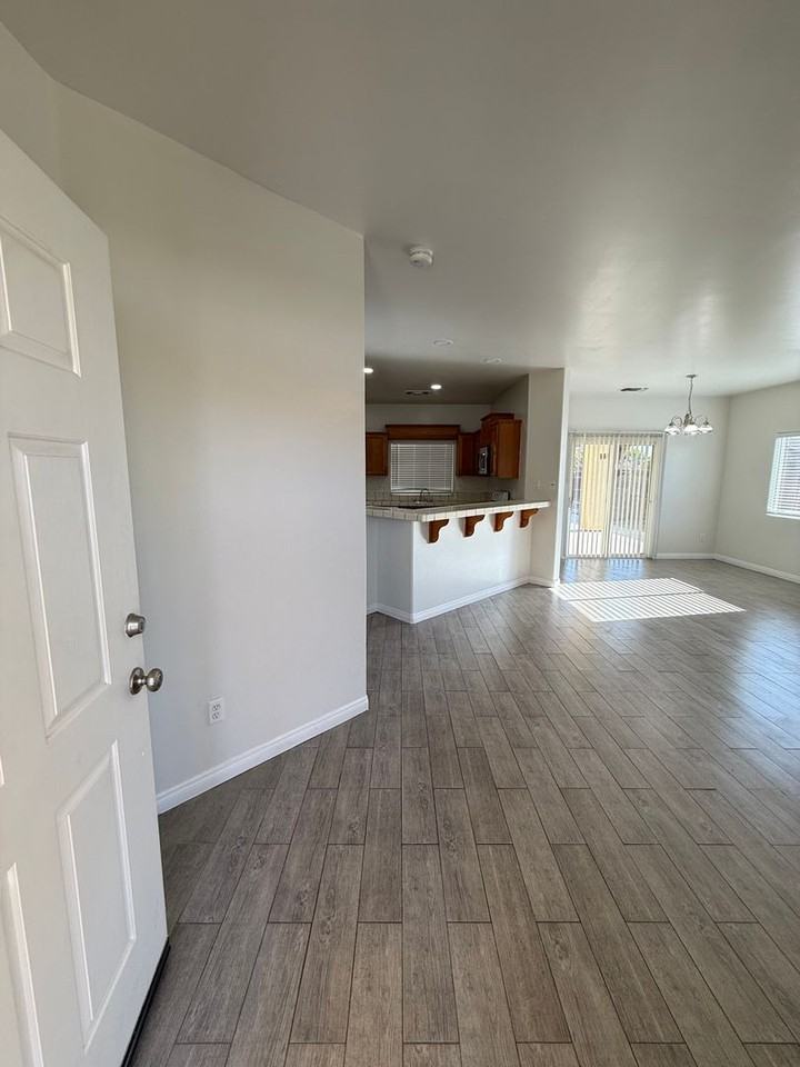3023 Boulder Ridge Ln - Photo 3 of 24