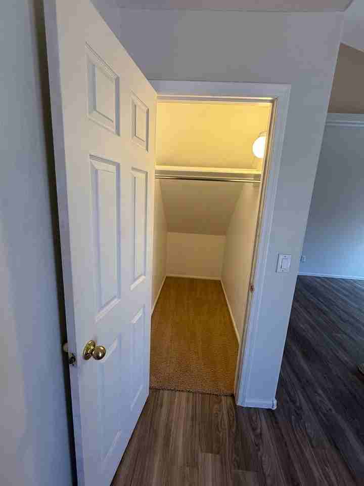 2513 N 109th Ave - Photo 3 of 21