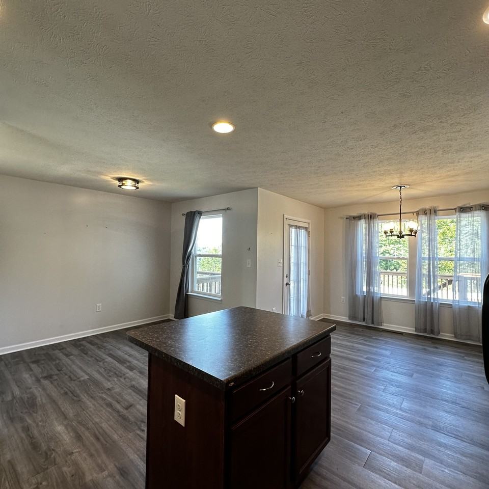 172 Birds Eye View Dr #1 - Photo 4 of 24