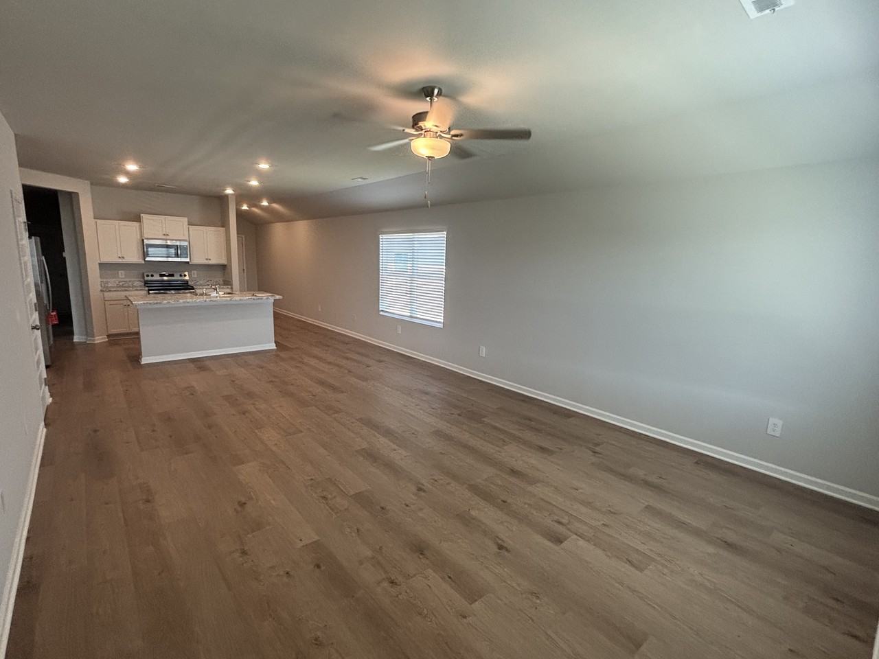 4017 White River Rd Sw #1 - Photo 4 of 27