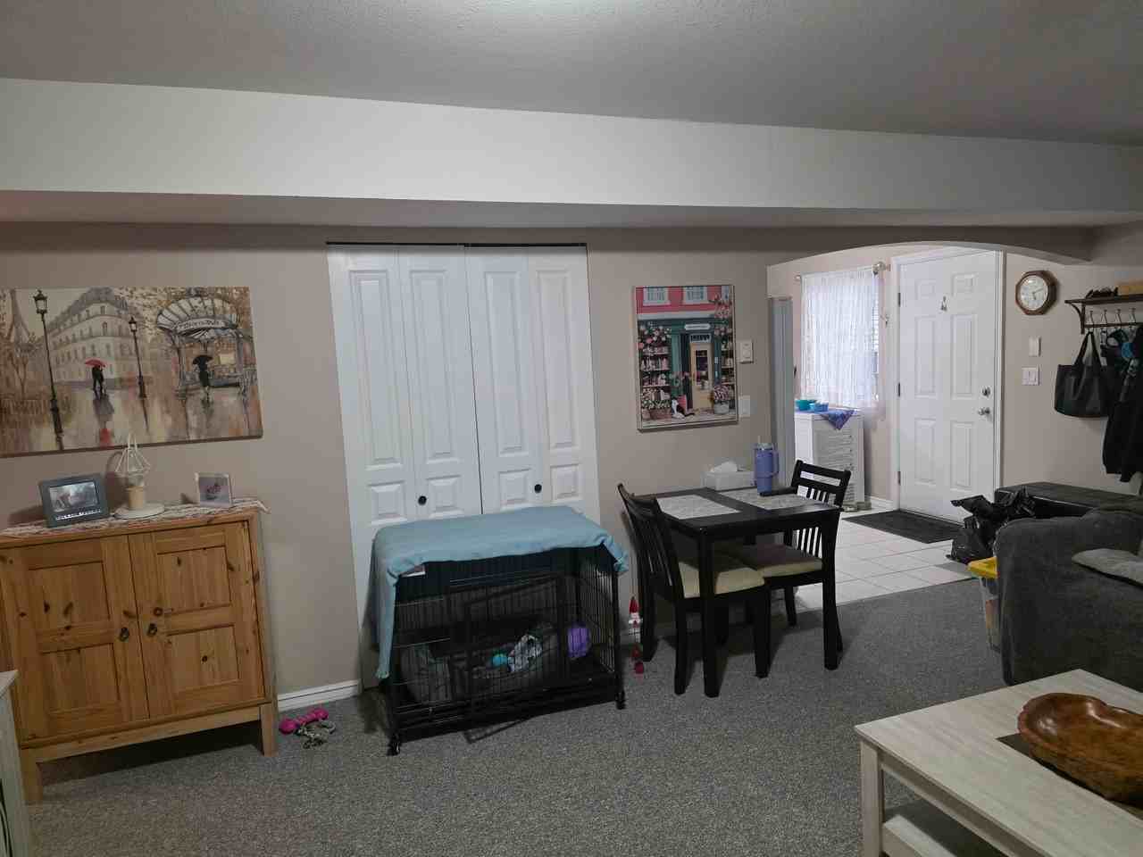 2078 Berkshire Crescent - Photo 3 of 12
