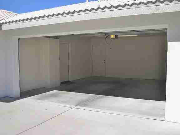 157 S 8th Pl - Photo 2 of 4