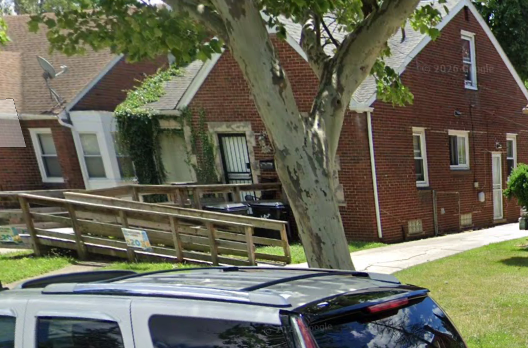 15014 Edmore Dr - Photo 2 of 3