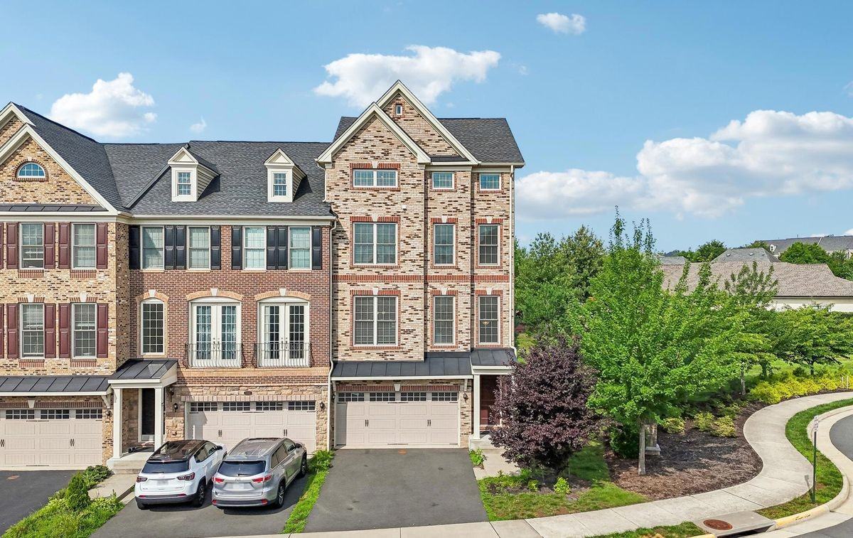 24991 Cambridge Hill Ter