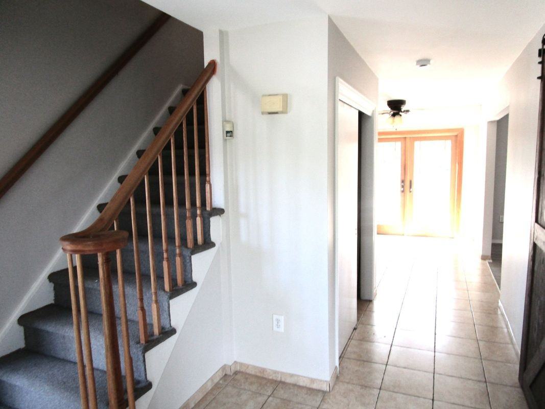 28 Jacob Dr - Photo 5 of 24