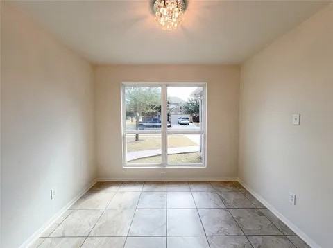 5055 Blue Spruce Hill St - Photo 3 of 14