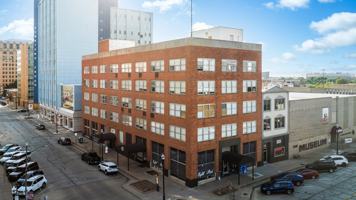 featured image of 708 8th St