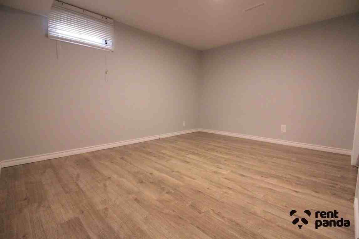 414 Pineview Bay #BS - Photo 6 of 10