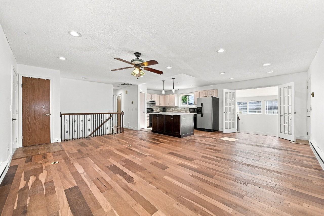1354 S Zeno St - Photo 4 of 15
