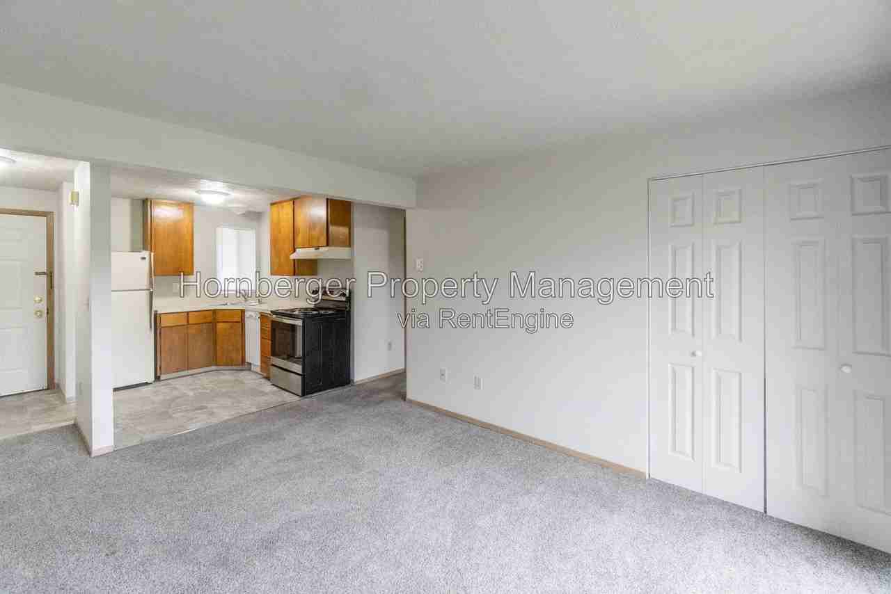 2307 W Cleveland Ave #4 - Photo 5 of 12
