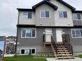 featured image of 916 40 Ave N #4