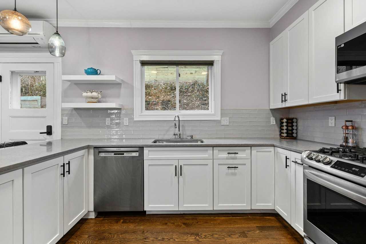 62 Atherton Rd #A - Photo 6 of 24