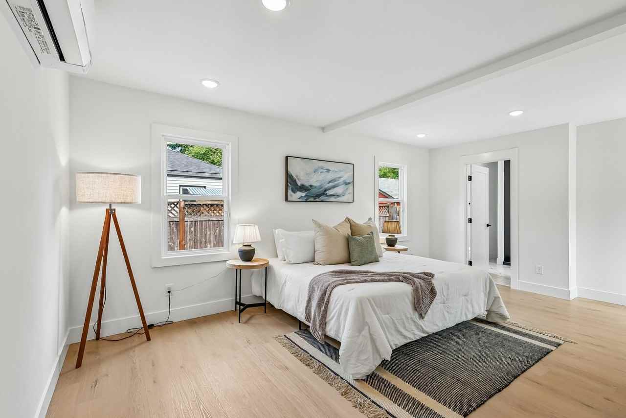 13240 3rd Ave Nw #1 - Photo 5 of 11
