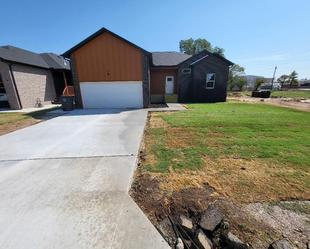 529 S 38th West Ave - Photo 2 of 19