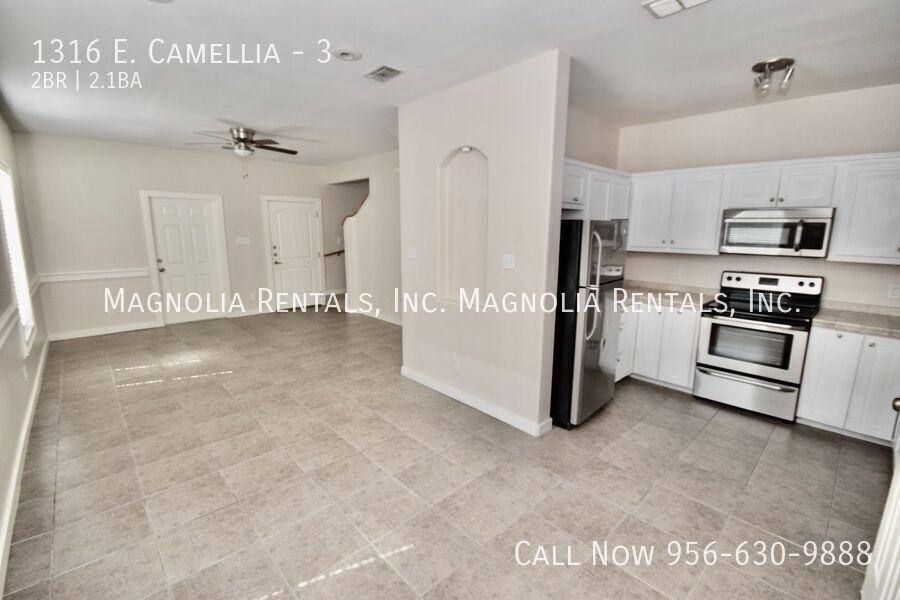 1316 E Camellia Ave #3 - Photo 4 of 9
