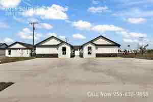 featured image of 2016 Southridge Ave #5