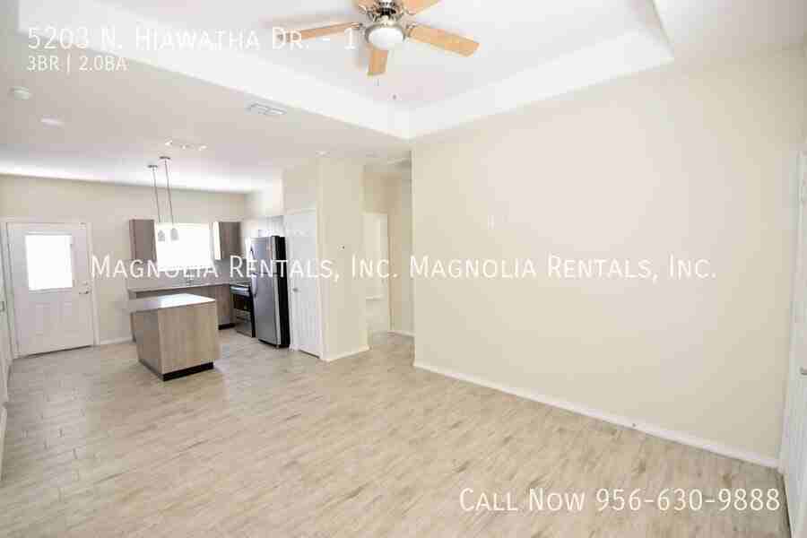 5203 N Hiawatha Dr #1 - Photo 5 of 16