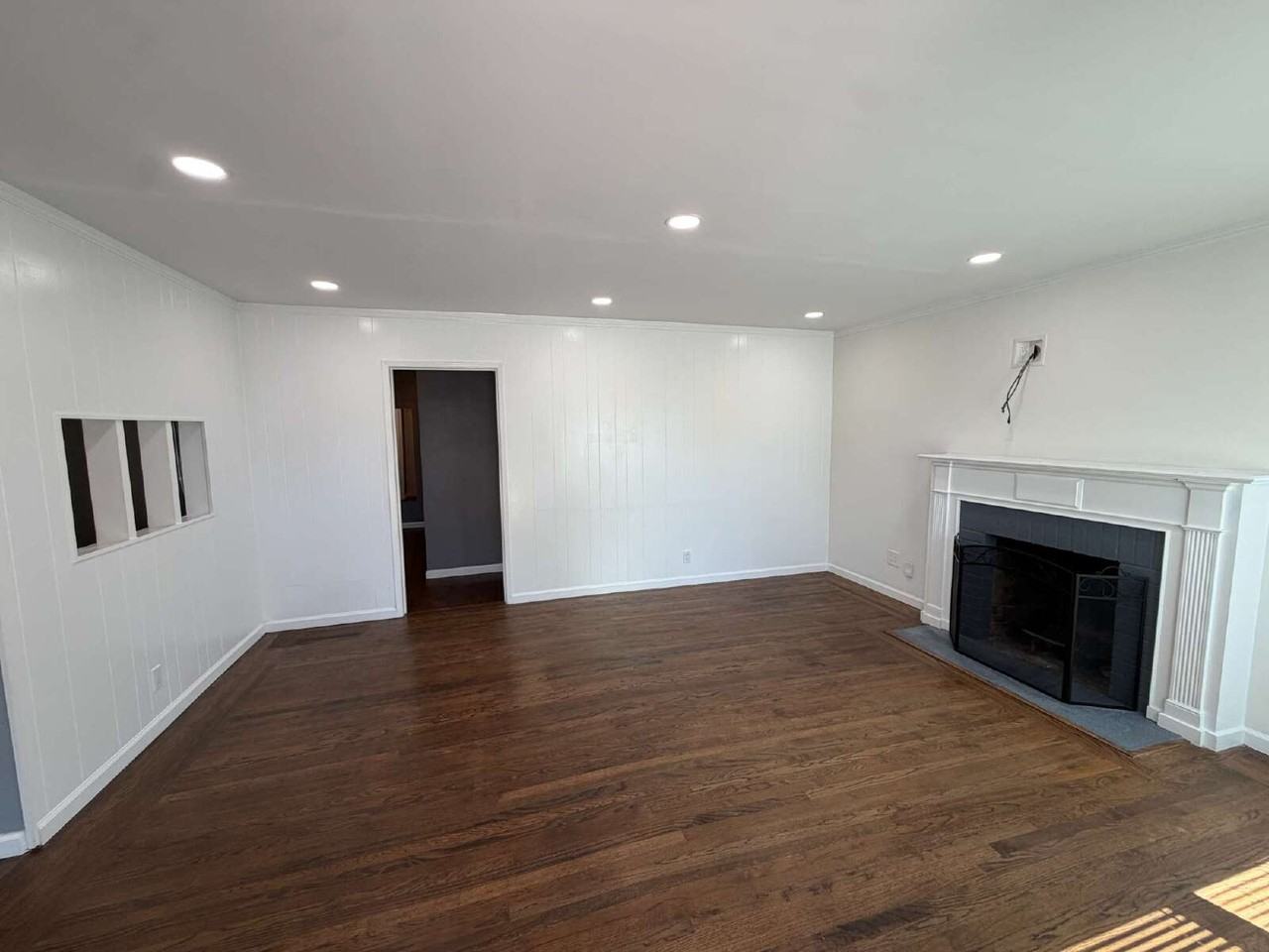 2261 Hickory Dr - Photo 3 of 25