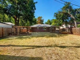 1717 Nw 42nd St - Photo 1 of 1