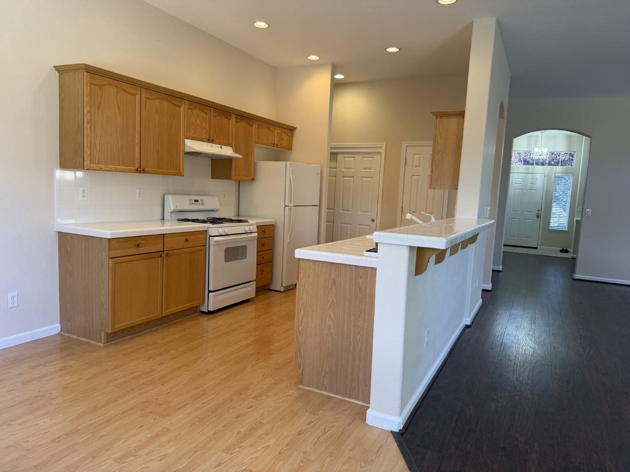 1820 Arboleda Ct - Photo 7 of 23