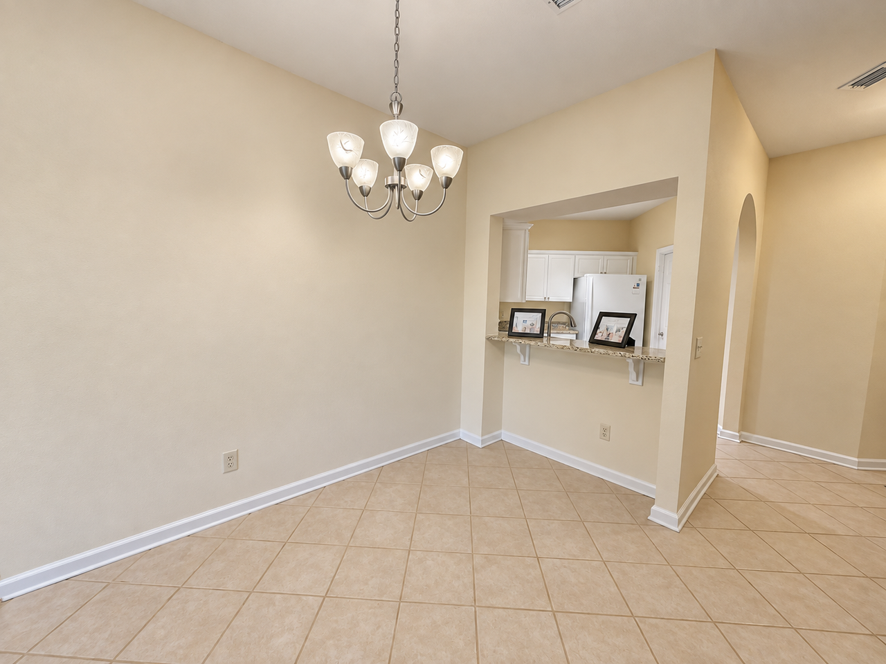 2521 Vista Cove Rd - Photo 4 of 19