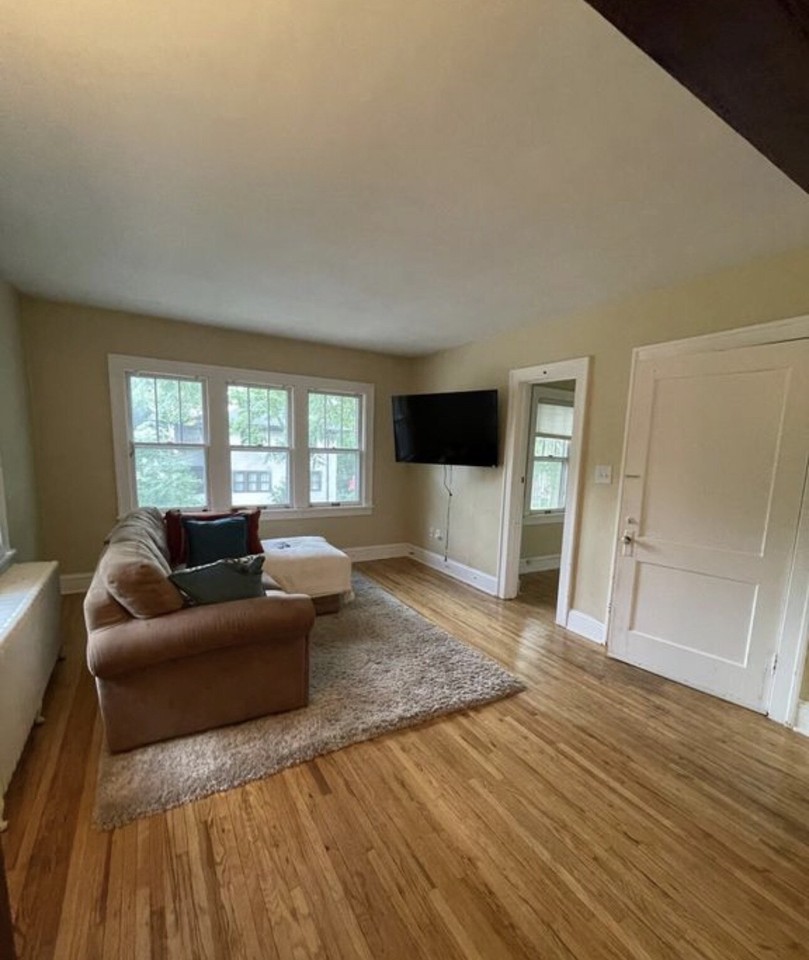 235 Logan Ave N #2 - Photo 3 of 21
