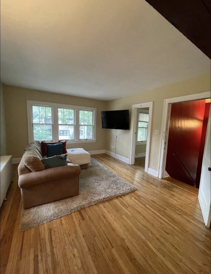 235 Logan Ave N #2 - Photo 5 of 21