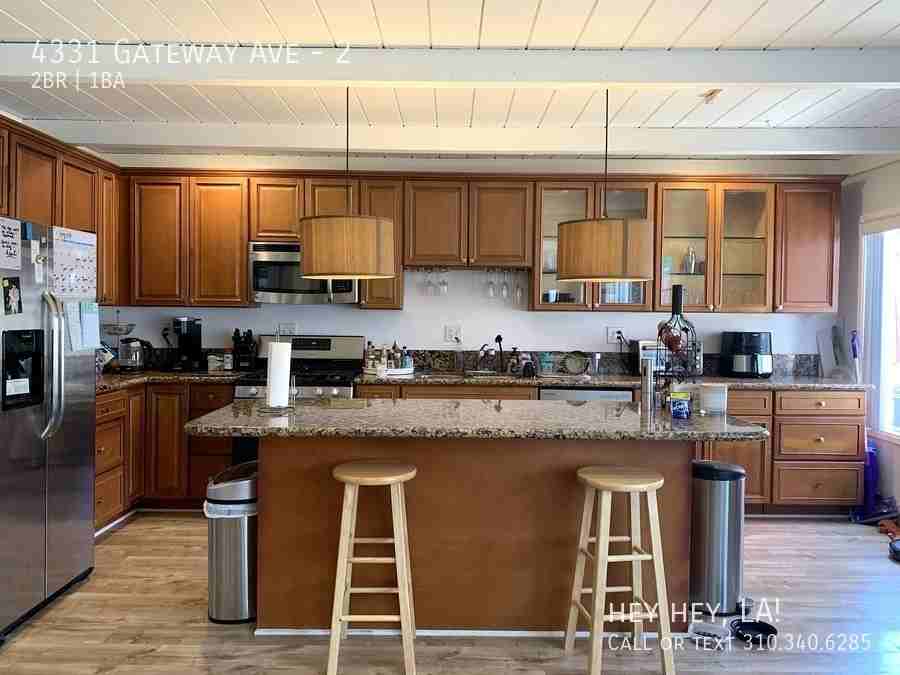 4331 Gateway Ave #2 - Photo 4 of 20